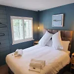 The Lemon Leaf Cafe Bar And Townhouse 4*
