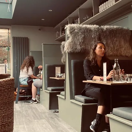 The Lemon Leaf Café Bar&townhouse