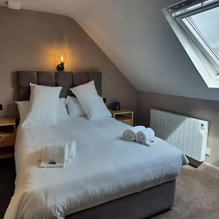 The Lemon Leaf Café Bar&townhouse 4*