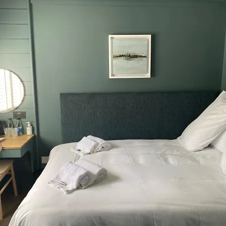 The Lemon Leaf Cafe Bar And Townhouse