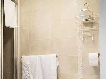 The Lemon Leaf Cafe Bar And Townhouse Kinsale