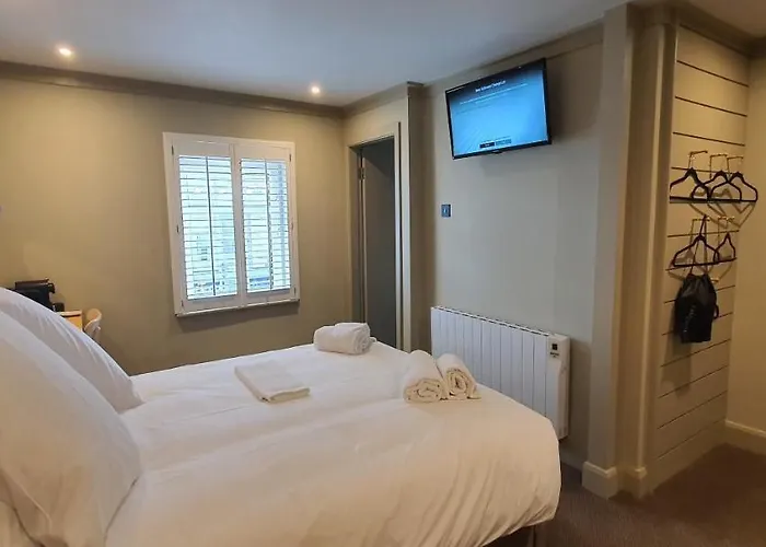 Gasthof The Lemon Leaf Cafe Bar And Townhouse 4*