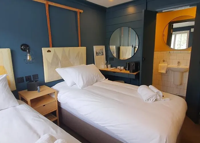 The Lemon Leaf Cafe Bar And Townhouse Gasthof Kinsale