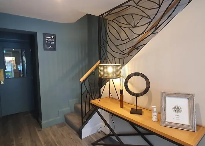 Gasthof The Lemon Leaf Cafe Bar And Townhouse