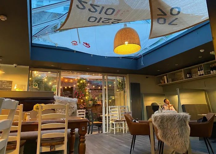 Gasthof The Lemon Leaf Cafe Bar And Townhouse Kinsale