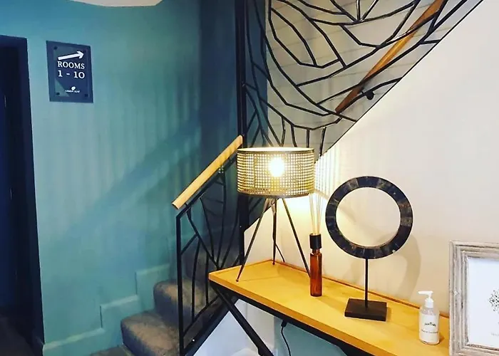 The Lemon Leaf Cafe Bar And Townhouse 4*