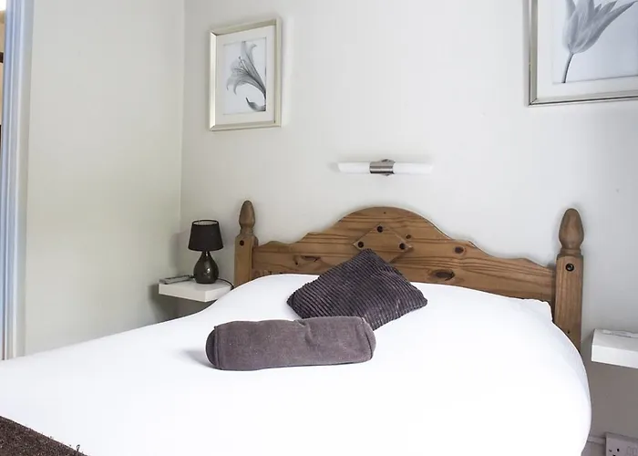 The Lemon Leaf Cafe Bar And Townhouse