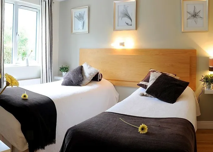 The Lemon Leaf Cafe Bar And Townhouse Gasthof